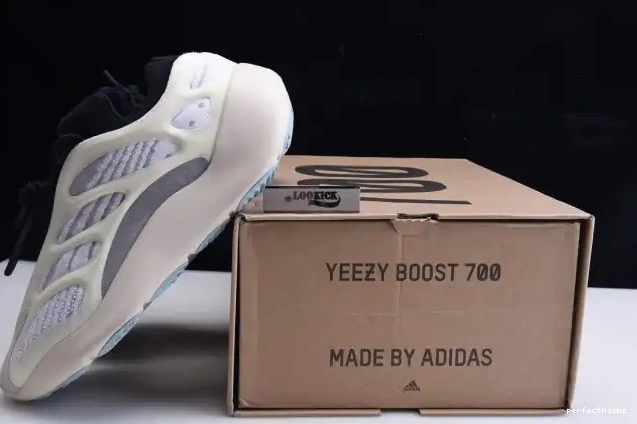 Boost Azael Yeezy FW4980 700 V3 Adidas 0515